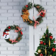 Christmas Party Artificial Wood Decorative Wreath